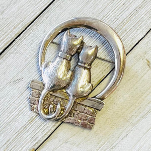 Vintage Silver Cat Pin - Two Cats Sitting