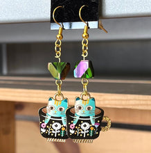 Load image into Gallery viewer, Kitty Teacup Earrings